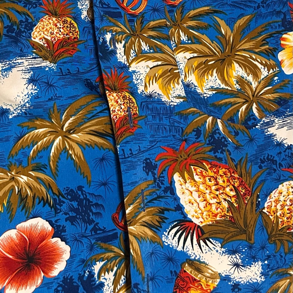 Roundtree & Yorke Blue Tropical Print Shirt - Picture 3 of 4
